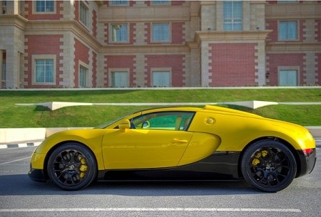Ngắm chiếc Bugatti Veyron màu độc ở Qatar - 2 Ngắm chiếc Bugatti Veyron màu độc ở Qatar - 2