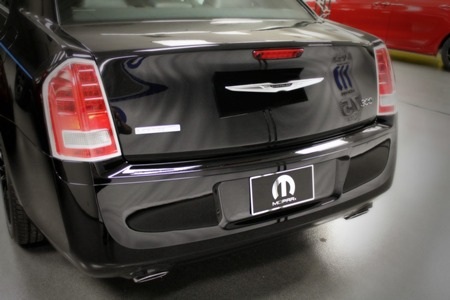 Chrysler 300 phiên bản đặc biệt của nhà độ Mopar - 9 Chrysler 300 phiên bản đặc biệt của nhà độ Mopar - 9