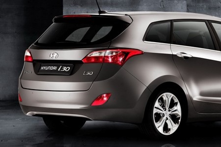 Chuẩn bị ra mắt xe Hyundai i30 CW thế hệ mới - 3 Chuẩn bị ra mắt xe Hyundai i30 CW thế hệ mới - 3