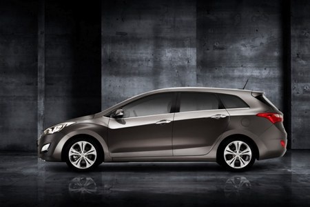 Chuẩn bị ra mắt xe Hyundai i30 CW thế hệ mới - 5 Chuẩn bị ra mắt xe Hyundai i30 CW thế hệ mới - 5