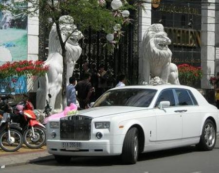 Dàn xe siêu sang đón dâu ở miền Tây - 12