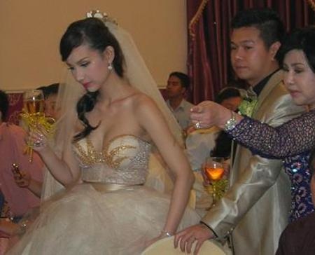 Dàn xe siêu sang đón dâu ở miền Tây - 13