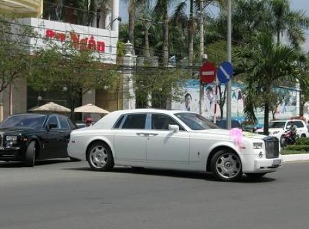 Dàn xe siêu sang đón dâu ở miền Tây - 3