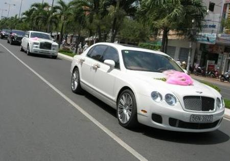 Dàn xe siêu sang đón dâu ở miền Tây - 7