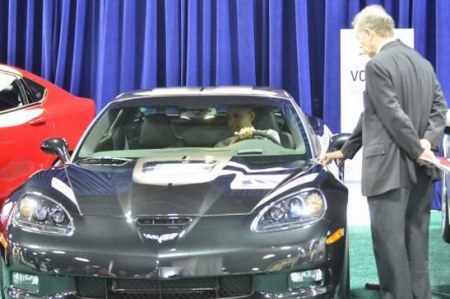 Tổng thống Mỹ làm mếch lòng các hãng xe ngoại - 2