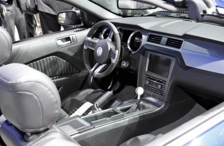 Ford bất ngờ ra mắt Shelby GT500 phiên bản mui trần  - 10