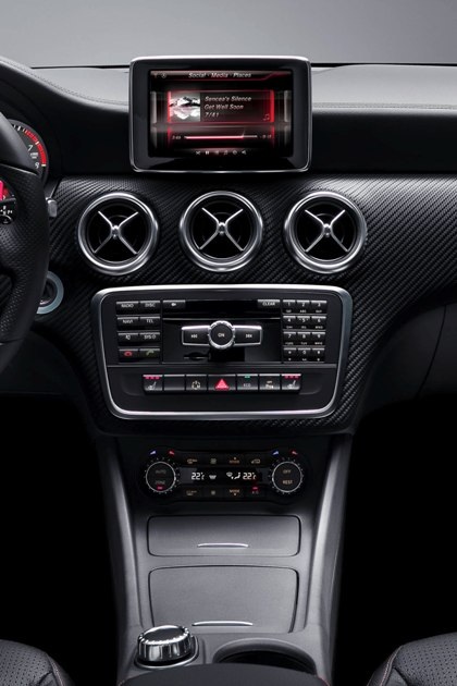 Đột phá công nghệ trên xe Mercedes A-Class thế hệ mới - 2 Đột phá công nghệ trên xe Mercedes A-Class thế hệ mới - 2