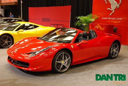 Siêu xe hội tụ tại Triển lãm ô tô Toronto 