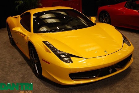 Siêu xe hội tụ tại Triển lãm ô tô Toronto 