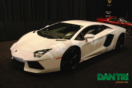 Siêu xe hội tụ tại Triển lãm ô tô Toronto 