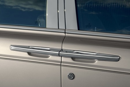 Một số thay đổi trên Rolls-Royce Phantom phiên bản mới - 7 Một số thay đổi trên Rolls-Royce Phantom phiên bản mới