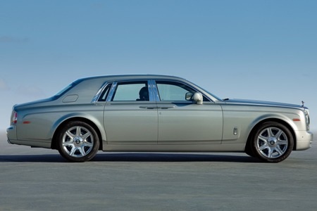 Một số thay đổi trên Rolls-Royce Phantom phiên bản mới - 5 Một số thay đổi trên Rolls-Royce Phantom phiên bản mới