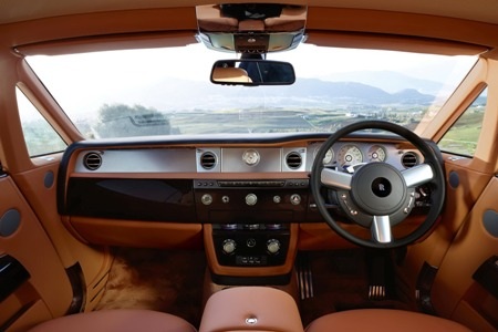 Một số thay đổi trên Rolls-Royce Phantom phiên bản mới - 22 Một số thay đổi trên Rolls-Royce Phantom phiên bản mới