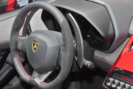 Lamborghini Aventador J - Hàng độc, giá “khủng” - 9 Lamborghini Aventador J - Hàng độc, giá “khủng”