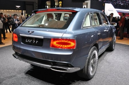 Bentley không muốn “gà nhà đá nhau” - 5 Bentley không muốn “gà nhà đá nhau”