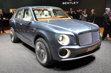 Bentley không muốn “gà nhà đá nhau” - 1 Bentley không muốn “gà nhà đá nhau”