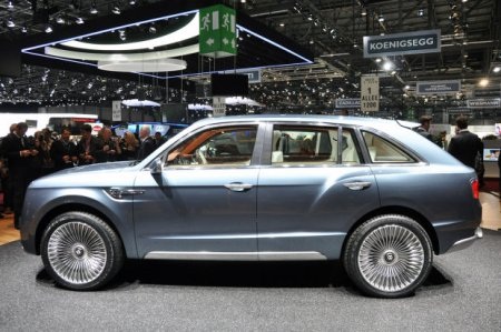 Bentley không muốn “gà nhà đá nhau” - 4 Bentley không muốn “gà nhà đá nhau”