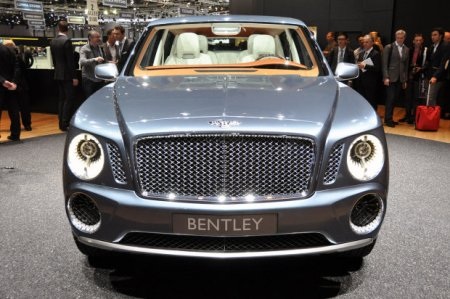 Bentley không muốn “gà nhà đá nhau” - 2 Bentley không muốn “gà nhà đá nhau”