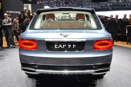 Bentley không muốn “gà nhà đá nhau” - 6 Bentley không muốn “gà nhà đá nhau”