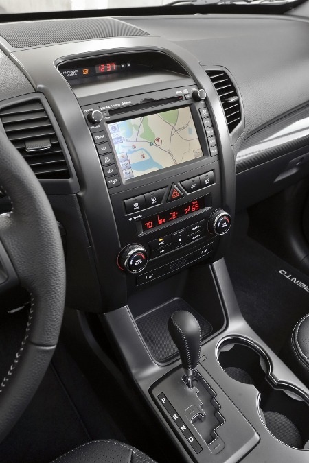 Kia Sorento phiên bản 2013 có gì mới? - 18 Kia Sorento phiên bản 2013 có gì mới?