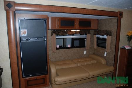 Khám phá những chiếc xe camping tiện nghi - 10 Khám phá những chiếc xe camping tiện nghi