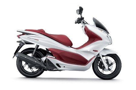 Honda giới thiệu xe PCX phiên bản mới - 4 Honda giới thiệu xe PCX phiên bản mới