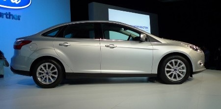 Ford Focus thế hệ mới vẫn dùng động cơ Duratec - 5 Ford Focus thế hệ mới vẫn dùng động cơ Duratec