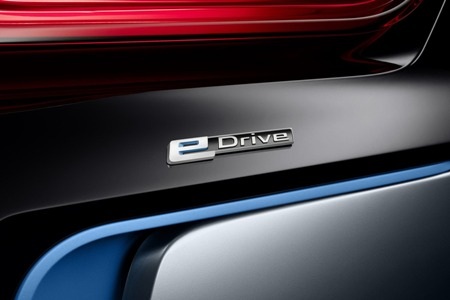 BMW giới thiệu xe i8 Spyder Concept - 13 BMW giới thiệu xe i8 Spyder Concept