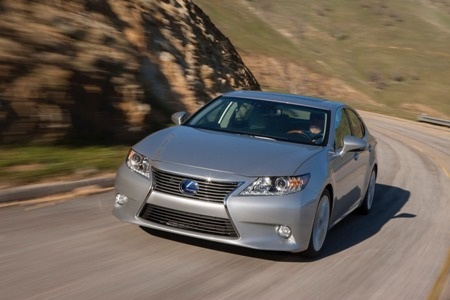 Thêm phiên bản hybrid ở xe Lexus ES thế hệ mới - 2 Thêm phiên bản hybrid ở xe Lexus ES thế hệ mới