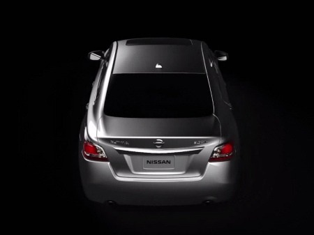 Lộ diện Nissan Altima thế hệ mới - 10 Lộ diện Nissan Altima thế hệ mới