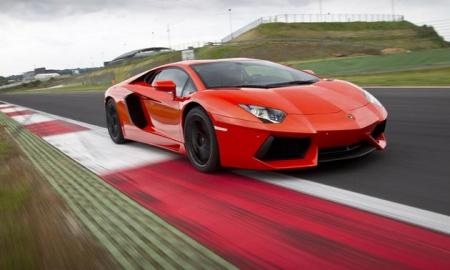 “Câu lạc bộ” 500 mã lực: Đông vui - 1 “Câu lạc bộ” 500 mã lực: Đông vui