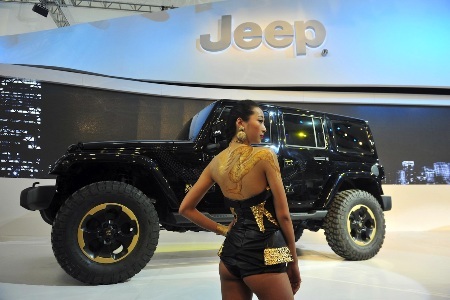 Jeep Wrangler phiên bản Rồng - Dũng mãnh và huyền bí - 16 Jeep Wrangler phiên bản Rồng - Dũng mãnh và huyền bí