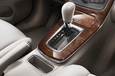 Toyota Corolla Altis có đối thủ mới