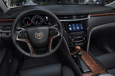 Xe Cadillac XTS không có nắp bình xăng - 3 Xe Cadillac XTS không có nắp bình xăng - 3