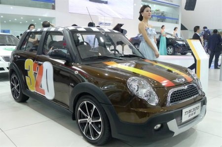 Hàng “nhái” tại Triển lãm ôtô Trung Quốc 2012 - 2 Hàng “nhái” tại Triển lãm ôtô Trung Quốc 2012