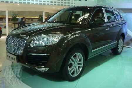 Hàng “nhái” tại Triển lãm ôtô Trung Quốc 2012 - 5 Hàng “nhái” tại Triển lãm ôtô Trung Quốc 2012