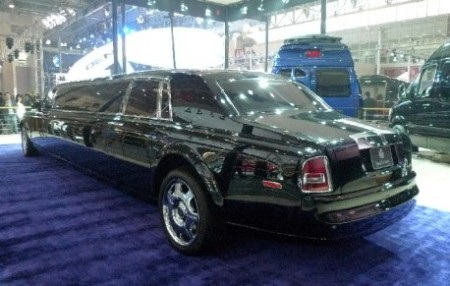 Xe Rolls-Royce Phantom dài 10m tái xuất