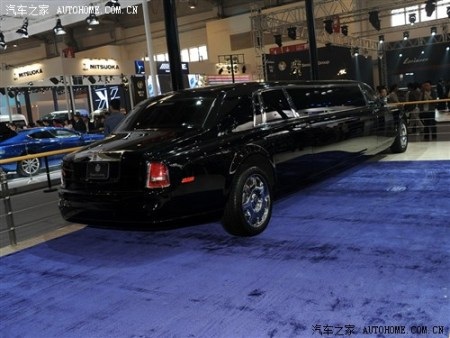 Xe Rolls-Royce Phantom dài 10m tái xuất