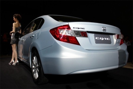 Ra mắt xe Honda Civic thế hệ mới phiên bản châu Á - 10 Ra mắt xe Honda Civic thế hệ mới phiên bản châu Á