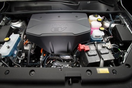 Toyota trình làng xe RAV4 phiên bản chạy điện - 3 Toyota trình làng xe RAV4 phiên bản chạy điện