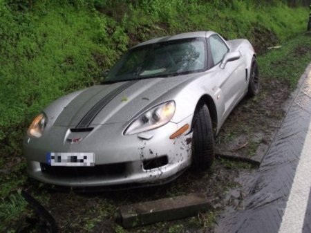 Đoạn đường khắc tinh của siêu xe