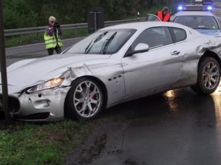 Đoạn đường khắc tinh của siêu xe