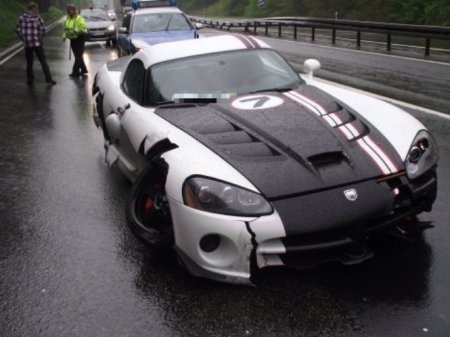 Đoạn đường khắc tinh của siêu xe