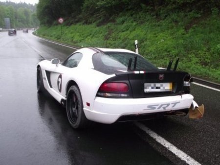 Đoạn đường khắc tinh của siêu xe