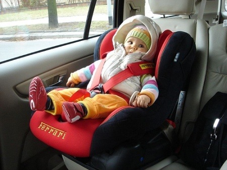 Bé và xe hơi - 4