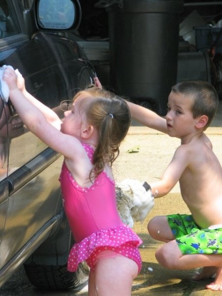 Bé và xe hơi - 10