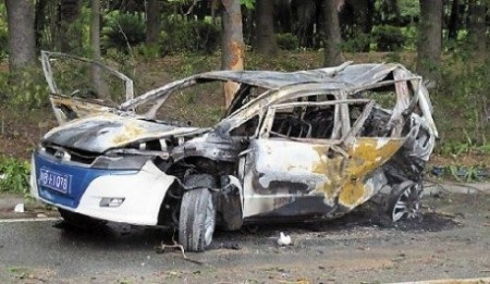 Cháy xe BYD chạy điện, ba người thiệt mạng