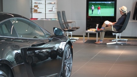 Ferrari, đừng kiêu ngạo!