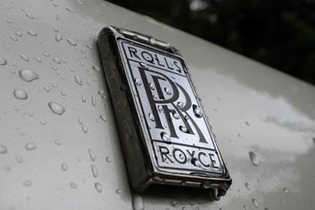 Bộ ba xe Phantom “Không bán” có gì đặc biệt? - 7 Logo truyền thống của Rolls-Royce