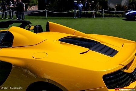 McLaren MP4-12C Spyder - Không thể quyến rũ hơn - 4 Có thể thấy rõ khối động cơ V8 3.8L qua nắp kính phía sau xe